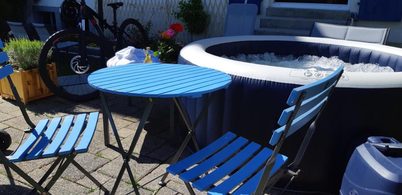 Gite La Petite Maison Horlogere Et Jacuzzi , Raquettes Les Fontenelles Ngoại thất bức ảnh